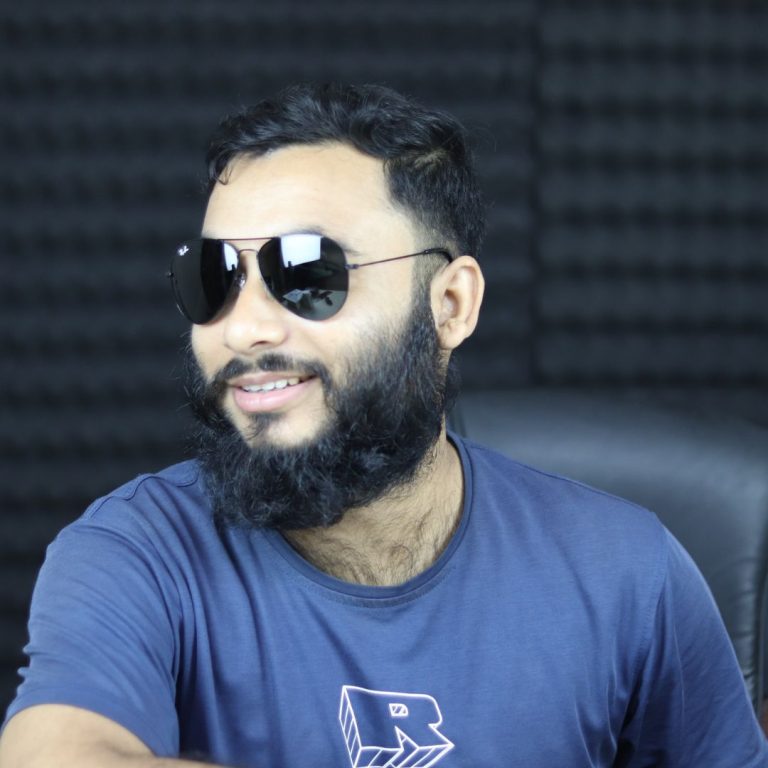 ফুল ব্লাক